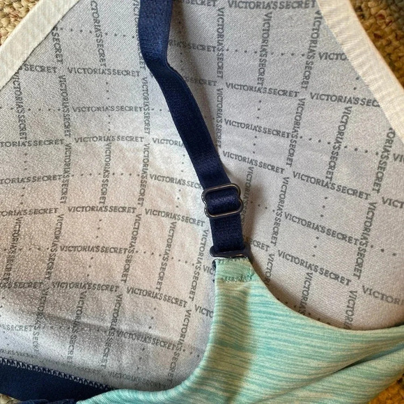 Victoria’s Secret Bra No Wire Sans Armature Teal Blue Women Size 32D/E70 - Picture 6 of 6